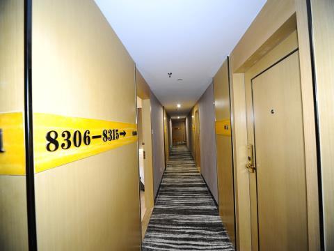 Hotel Super 8 Guangzhou Railyway Station Esterno foto